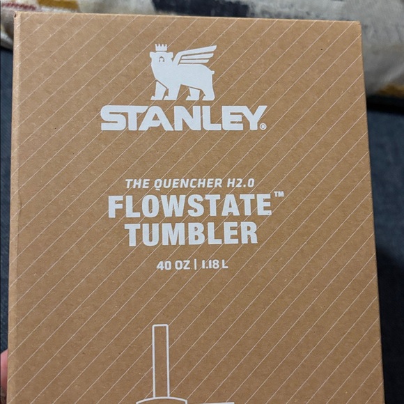 Stanley The Quencher H2.0 Flowstate Green Tumbler 40 oz BRAND NEW IN BOX/SEALED - Picture 7 of 12